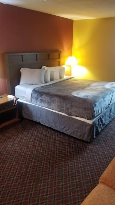 Hotel 2 Queen Beds Hotel Room 212 Booking Stillwater Eksteriør bilde